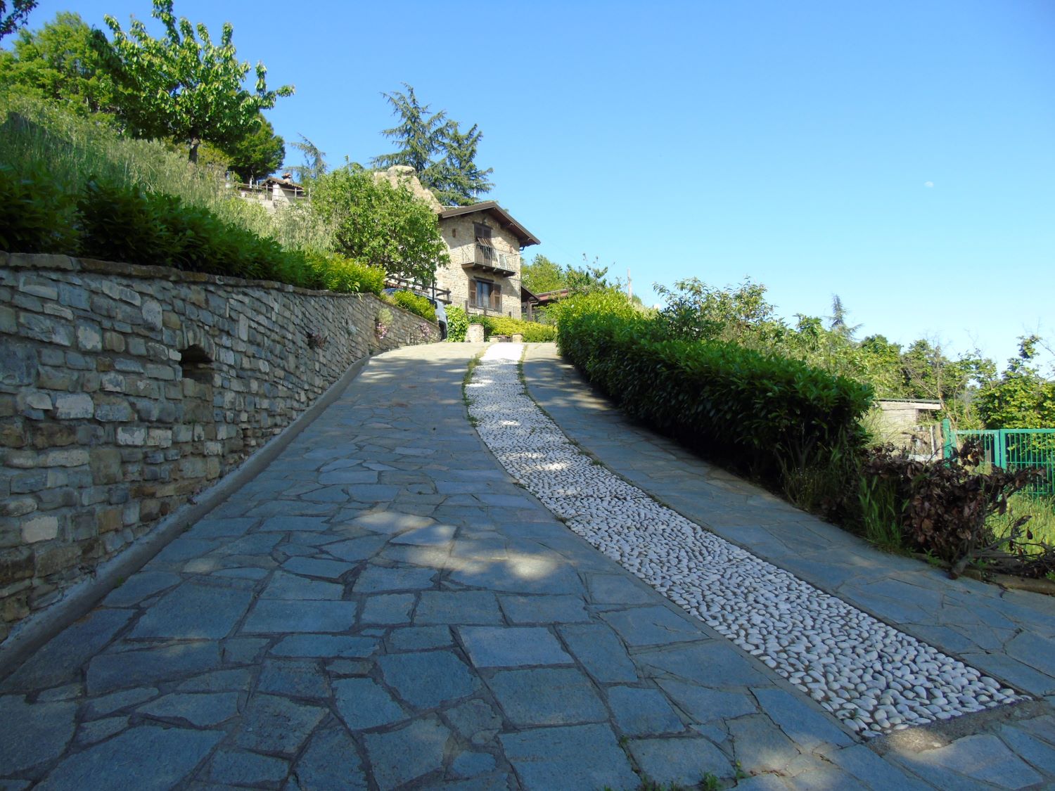 Rif.195 Casa di Langa